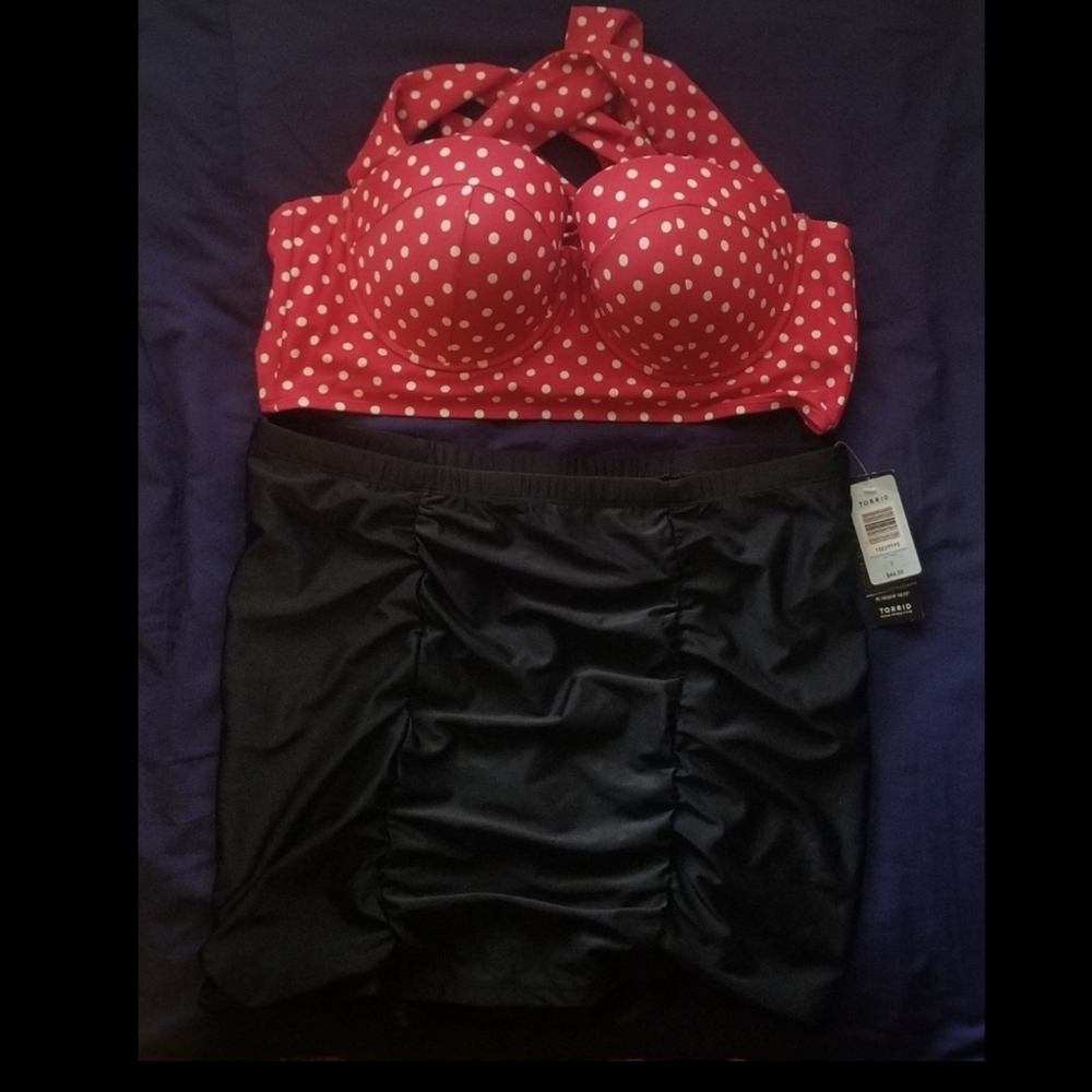 BOTTOMS ONLY NWT - High Waisted Torrid Bottoms